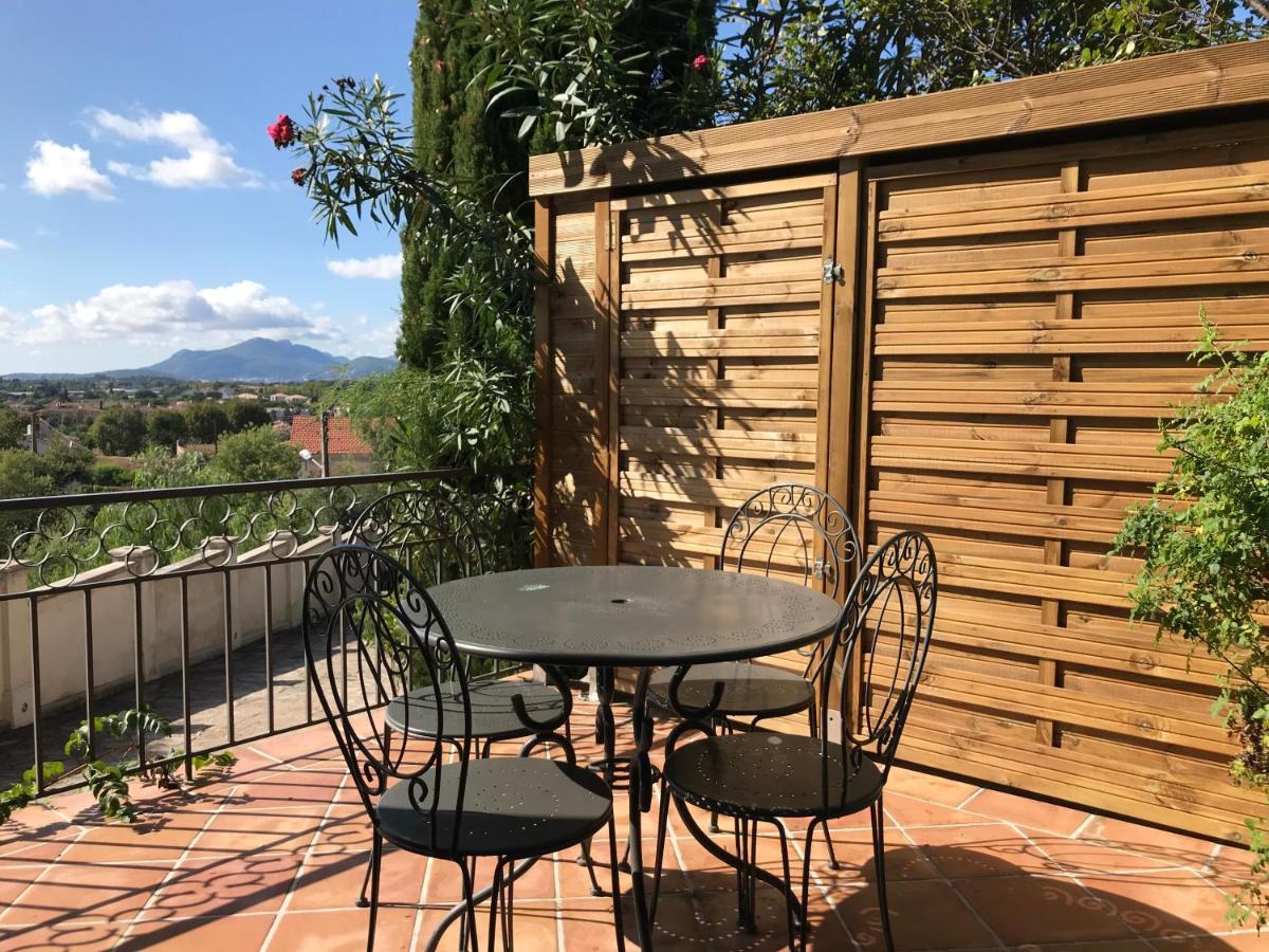 Les Trefles Apartment Hyeres Exterior photo