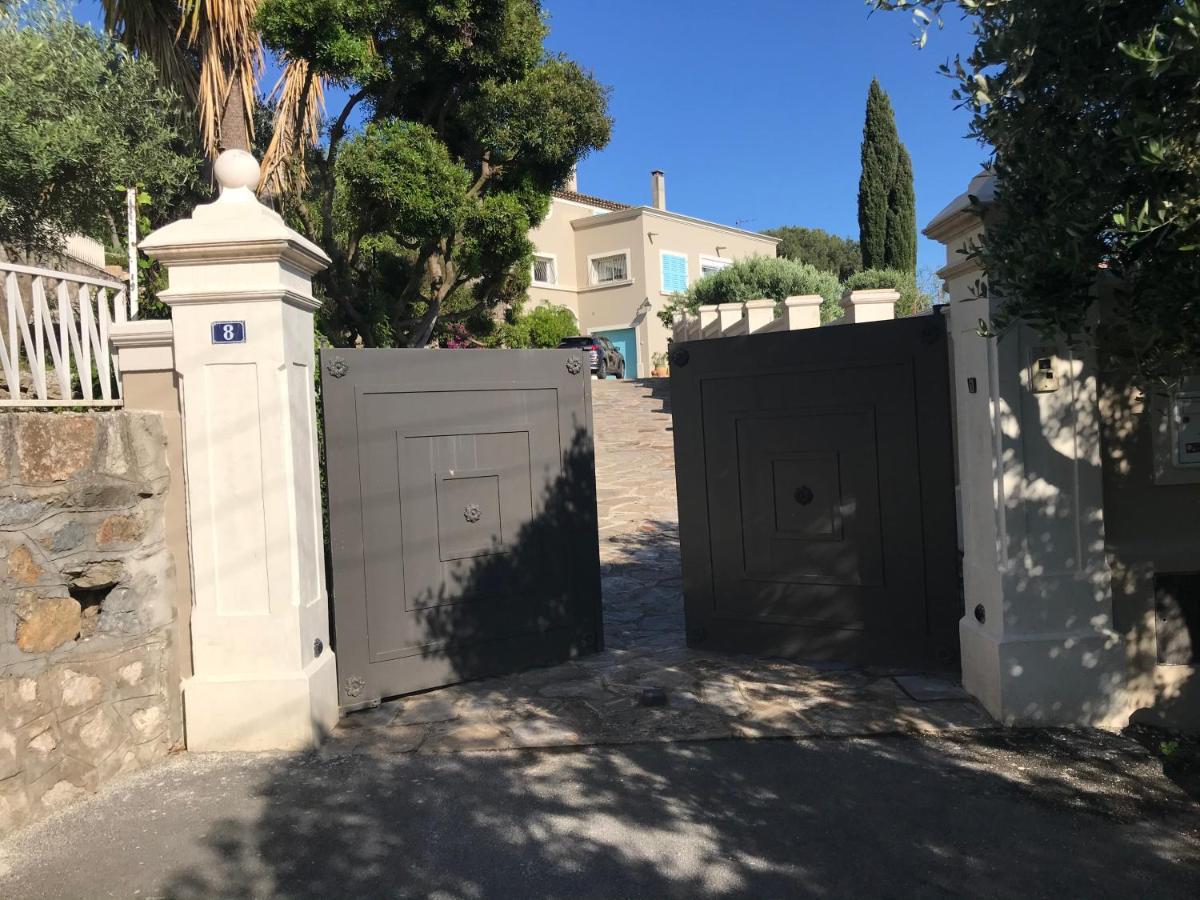 Les Trefles Apartment Hyeres Exterior photo